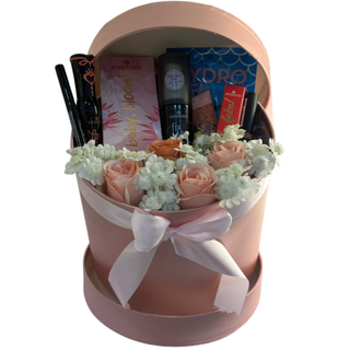 Pink Bloom Beauty Gift Box – Makeup & Skincare Surprise