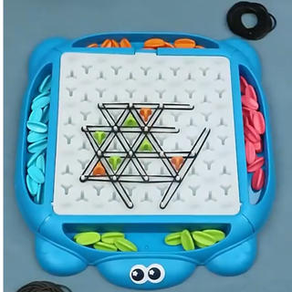 Chain Triangle Chess